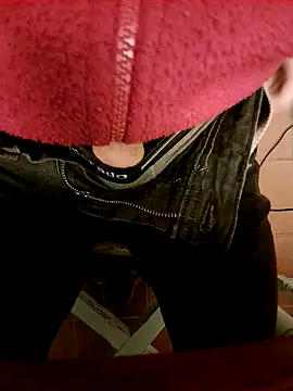 Snapshot of mecumming2 chatting on November 2, 2025, 9:28 pm mecumming2 online show from November 2, 2025, 9:28 pm