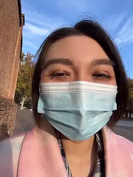 Snapshot of fioralba chatting on November 6, 2025, 2:40 pm fioralba online show from November 6, 2025, 2:40 pm