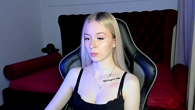 Snapshot of MiaGraces chatting on November 28, 2025, 5:21 am MiaGraces online show from November 28, 2025, 5:21 am