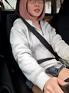 Snapshot of takusaki223 chatting on February 16, 2026, 1:57 am takusaki223 online show from February 16, 2026, 1:57 am