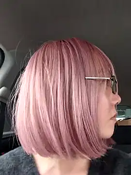 Snapshot of takusaki223 chatting on March 8, 2026, 3:43 am takusaki223 online show from March 8, 2026, 3:43 am