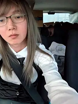 Snapshot of takusaki223 chatting on March 24, 2026, 7:46 am takusaki223 online show from March 24, 2026, 7:46 am