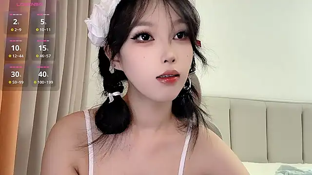 Snapshot of Puppy-12 chatting on October 1, 2025, 7:58 am Puppy-12 online show from October 1, 2025, 7:58 am