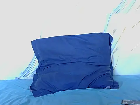 Snapshot of best_frnd chatting on November 30, 2025, 12:42 pm best frnd online show from November 30, 2025, 12:42 pm