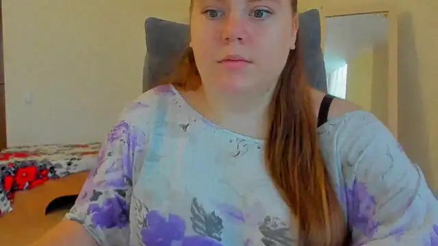Snapshot of Liza-Mendez chatting on November 10, 2025, 6:01 am Liza-Mendez online show from November 10, 2025, 6:01 am