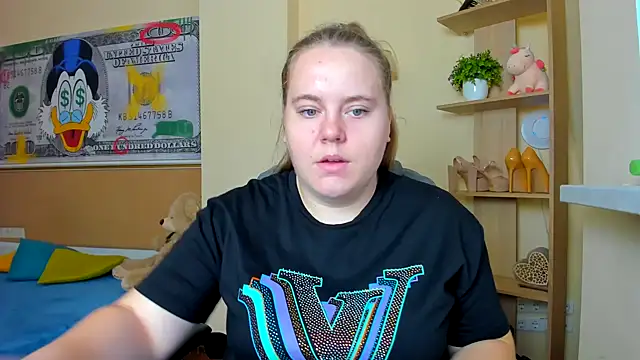 Snapshot of Liza-Mendez chatting on November 11, 2025, 6:24 am Liza-Mendez online show from November 11, 2025, 6:24 am