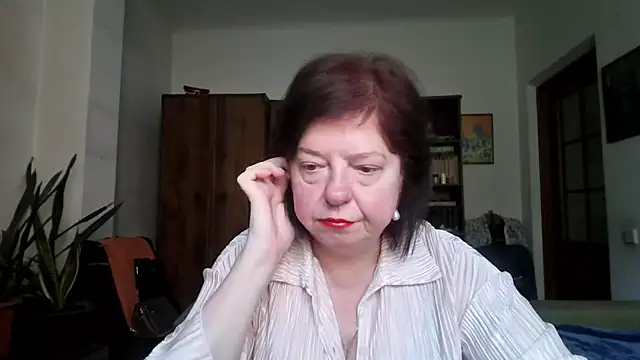 Violet Pulse online show from April 26, 2026, 10:46 am
