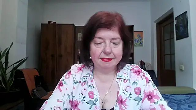 Snapshot of Violet_Pulse chatting on May 24, 2026, 12:54 pm Violet Pulse online show from May 24, 2026, 12:54 pm