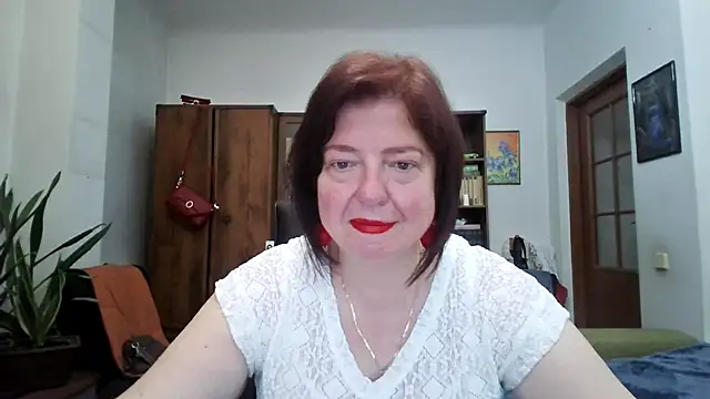 Snapshot of Violet_Pulse chatting on June 11, 2026, 12:36 pm Violet Pulse online show from June 11, 2026, 12:36 pm