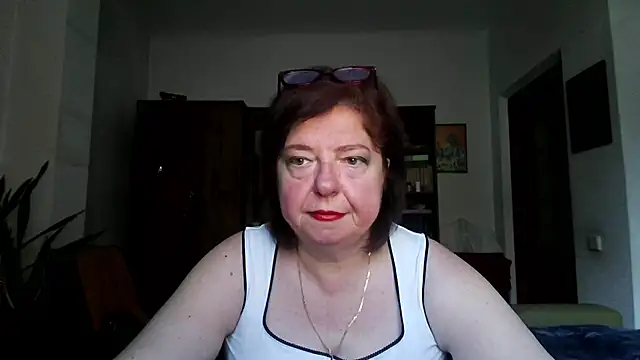 Snapshot of Violet_Pulse chatting on June 23, 2026, 10:13 am Violet Pulse online show from June 23, 2026, 10:13 am