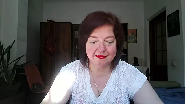 Snapshot of Violet_Pulse chatting on June 24, 2026, 6:12 am Violet Pulse online show from June 24, 2026, 6:12 am