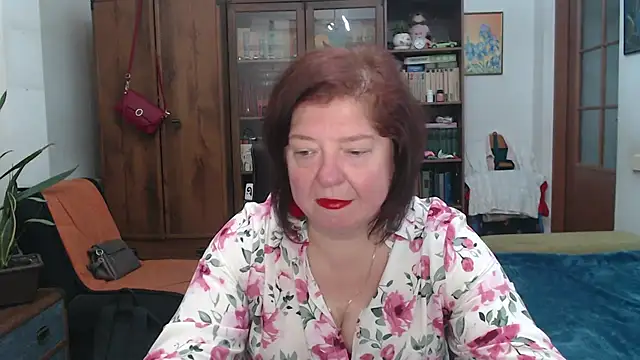 Snapshot of Violet_Pulse chatting on June 27, 2026, 7:19 pm Violet Pulse online show from June 27, 2026, 7:19 pm