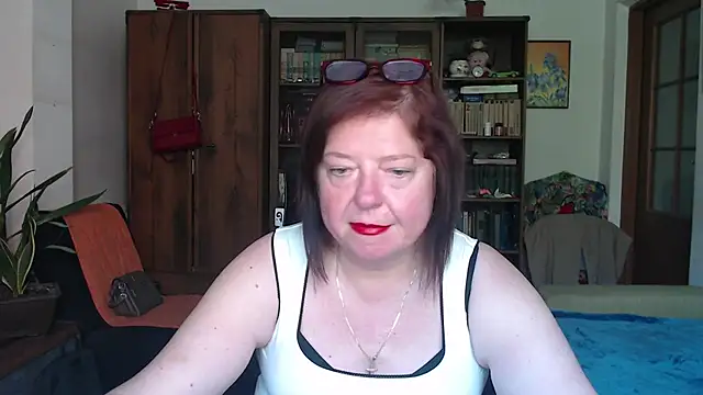 Snapshot of Violet_Pulse chatting on June 29, 2026, 11:54 am Violet Pulse online show from June 29, 2026, 11:54 am