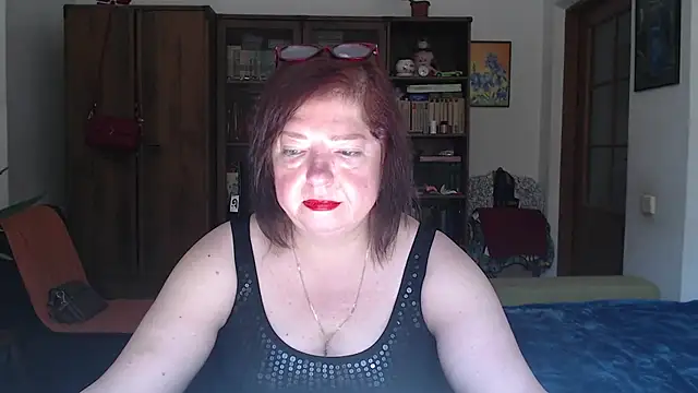 Snapshot of Violet_Pulse chatting on June 30, 2026, 7:09 am Violet Pulse online show from June 30, 2026, 7:09 am