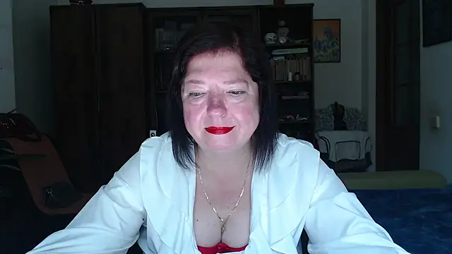 Snapshot of Violet_Pulse chatting on July 5, 2026, 7:15 am Violet Pulse online show from July 5, 2026, 7:15 am