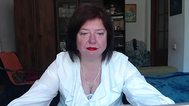 Snapshot of Violet_Pulse chatting on July 12, 2026, 11:45 am Violet Pulse online show from July 12, 2026, 11:45 am