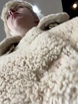 Snapshot of RonnieKiss chatting on November 11, 2025, 5:29 am RonnieKiss online show from November 11, 2025, 5:29 am