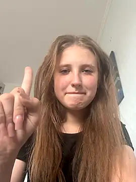 Snapshot of Niksa99x chatting on September 21, 2025, 10:17 am Niksa99x online show from September 21, 2025, 10:17 am