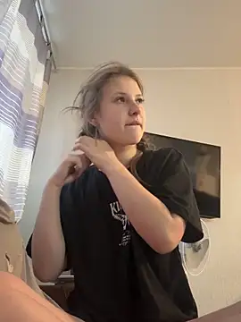 Snapshot of Niksa99x chatting on October 28, 2025, 9:46 am Niksa99x online show from October 28, 2025, 9:46 am