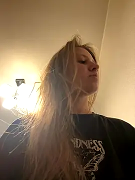 Snapshot of Niksa99x chatting on October 31, 2025, 8:59 am Niksa99x online show from October 31, 2025, 8:59 am