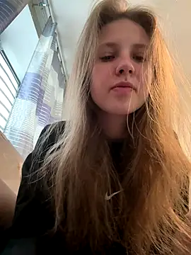 Snapshot of Niksa99x chatting on November 6, 2025, 8:59 am Niksa99x online show from November 6, 2025, 8:59 am