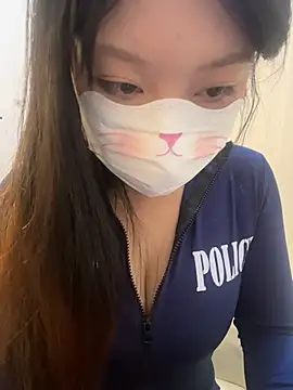 Snapshot of AZ37866 chatting on November 2, 2025, 2:14 am AZ37866 online show from November 2, 2025, 2:14 am