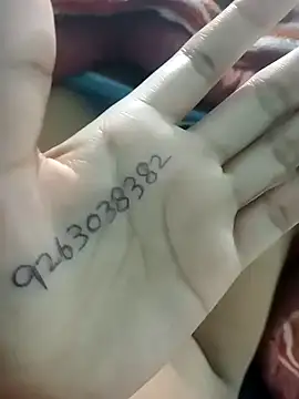 JassiKumari02 online show from January 12, 2026, 9:25 am