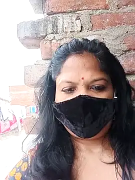 Snapshot of Mona_darling21 chatting on September 27, 2025, 5:34 am Mona darling21 online show from September 27, 2025, 5:34 am