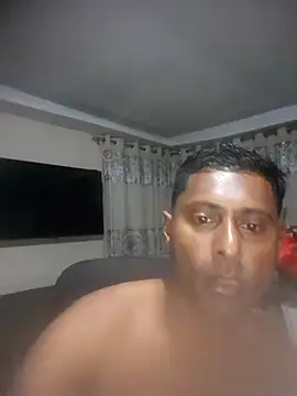 kingVibeX online show from October 6, 2025, 8:06 pm