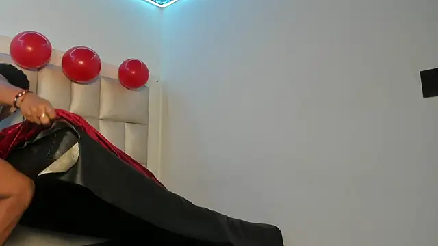 Snapshot of peyton__wat chatting on May 15, 2026, 11:50 am peyton wat online show from May 15, 2026, 11:50 am