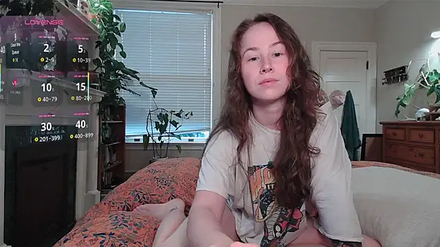 Snapshot of wutangwendy chatting on December 17, 2025, 5:41 pm wutangwendy online show from December 17, 2025, 5:41 pm