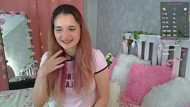 Snapshot of vivyboo111 chatting on August 4, 2026, 7:38 pm vivyboo111 online show from August 4, 2026, 7:38 pm