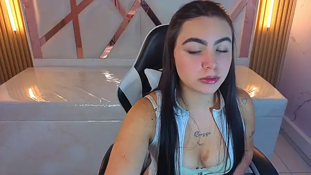 Snapshot of scarlett_smith_tp chatting on October 7, 2025, 12:46 pm scarlett smith tp online show from October 7, 2025, 12:46 pm