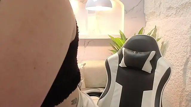 Snapshot of scarlett_smith_tp chatting on November 20, 2025, 12:49 pm scarlett smith tp online show from November 20, 2025, 12:49 pm