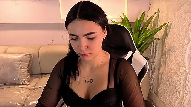 Snapshot of scarlett_smith_tp chatting on December 16, 2025, 1:27 pm scarlett smith tp online show from December 16, 2025, 1:27 pm