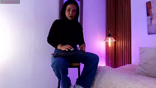 Snapshot of EvaGoddess_ chatting on June 7, 2026, 7:39 pm EvaGoddess online show from June 7, 2026, 7:39 pm