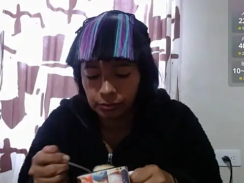Snapshot of Acelinrose chatting on May 12, 2026, 11:51 am Acelinrose online show from May 12, 2026, 11:51 am