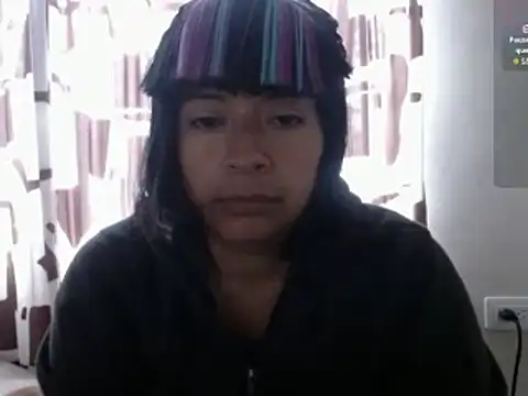 Snapshot of Acelinrose chatting on June 4, 2026, 12:44 pm Acelinrose online show from June 4, 2026, 12:44 pm