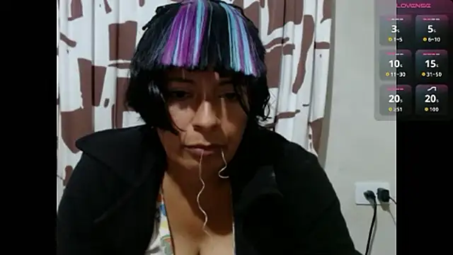 Snapshot of Acelinrose chatting on June 14, 2026, 2:24 am Acelinrose online show from June 14, 2026, 2:24 am