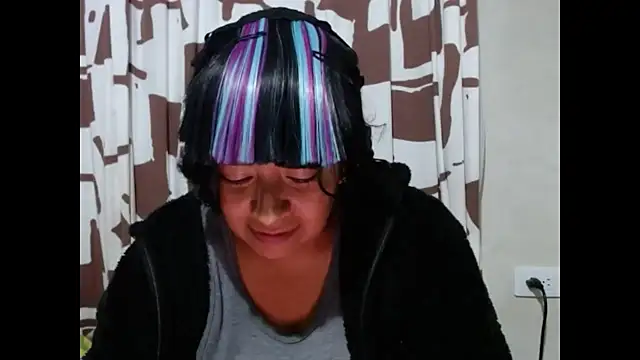 Acelinrose online show from June 20, 2026, 1:52 am