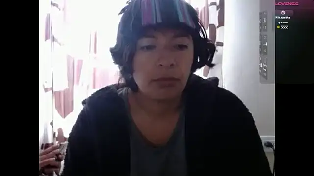 Acelinrose online show from June 21, 2026, 12:52 pm