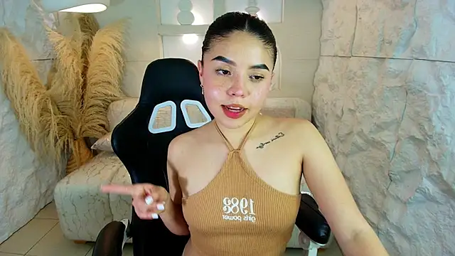 Snapshot of ambarina_r chatting on October 21, 2025, 3:07 am ambarina r online show from October 21, 2025, 3:07 am