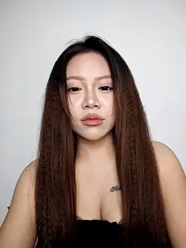 Snapshot of -Bianca- chatting on November 23, 2025, 3:01 pm -Bianca- online show from November 23, 2025, 3:01 pm