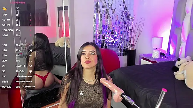 IsaDiiaz online show from October 18, 2025, 4:15 am