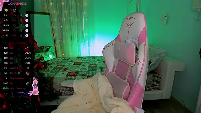 LinaBlossom  online show from December 17, 2025, 8:31 am