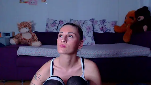 CassieSpell online show from April 25, 2026, 8:50 pm