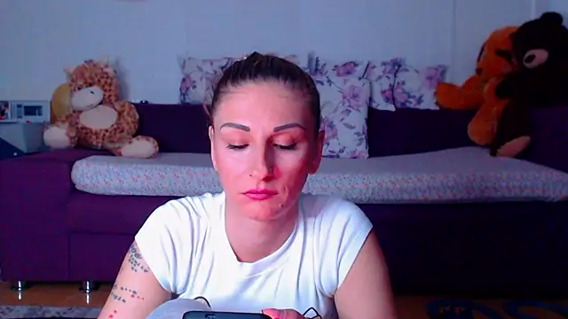 CassieSpell online show from April 26, 2026, 8:39 pm