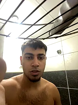 Snapshot of astoperaa chatting on October 3, 2025, 4:26 pm astoperaa online show from October 3, 2025, 4:26 pm