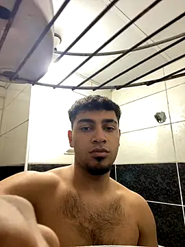 astoperaa online show from October 15, 2025, 5:57 pm