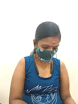 Tamil Yalini12 online show from October 18, 2025, 4:26 am